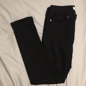 Black skinny jeans